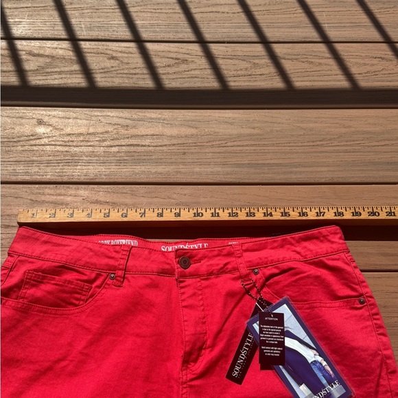 Shorts ,Women's Red Shorts - Picture 4 of 8